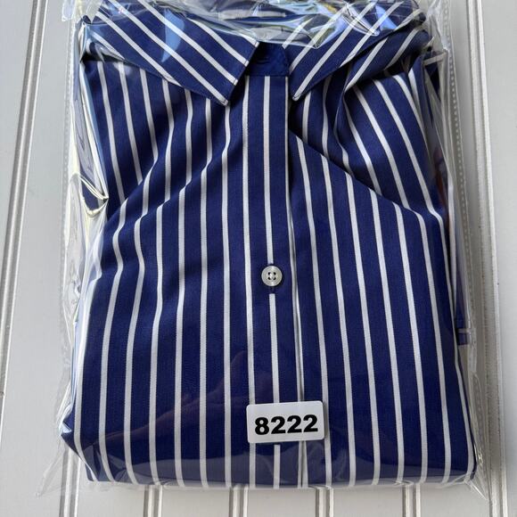 Chico’s Blue White Stripe Buttondown shirt size 20 Classic fit - Picture 8 of 8